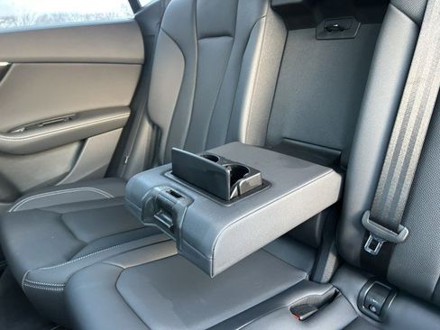 Used 2023 Audi Q8 Premium Plus w/ Premium Plus Package image 24