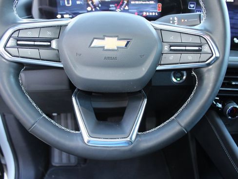 Used 2024 Chevrolet Traverse LS image 12