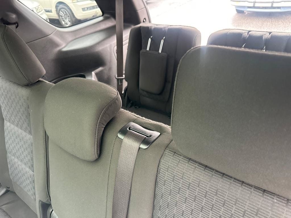 Used 2015 Ford Explorer XLT w/ Equipment Group 201A AWD/4WD image 22