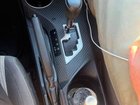 Used 2015 Toyota RAV4 XLE FWD image 4