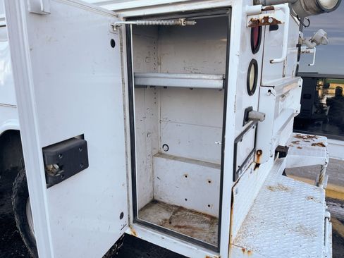 Used 2015 Ford F350 XL image 22