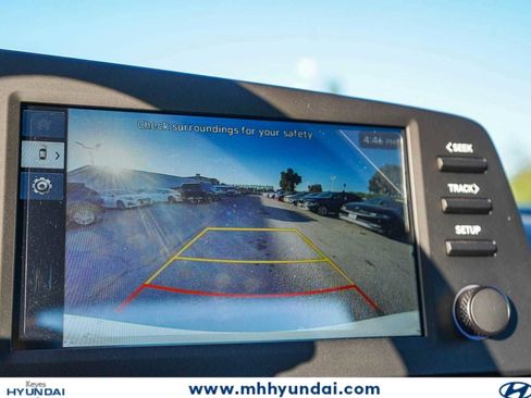 New 2026 Hyundai Elantra SEL Sport FWD image 25