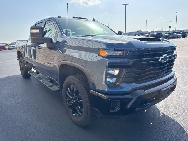 Used 2026 Chevrolet Silverado 2500 Custom w/ Custom Value Package AWD/4WD image 6
