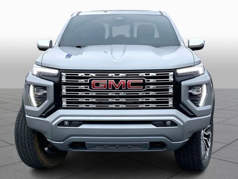 Used 2023 GMC Canyon Denali image 4