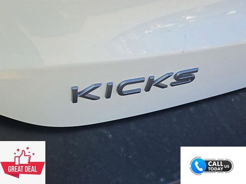 New 2025 Nissan Kicks SV image 3