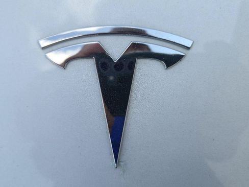Used 2022 Tesla Model Y Performance AWD/4WD image 10
