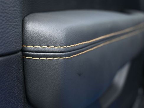 Used 2025 Jeep Wrangler Sahara AWD/4WD image 16