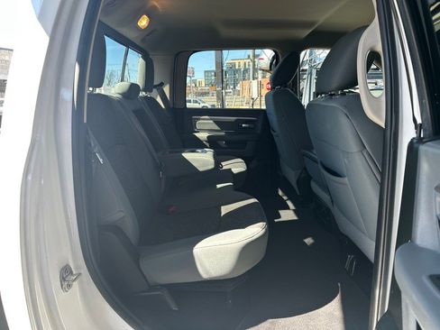 Used 2019 RAM 1500 Big Horn AWD/4WD image 34