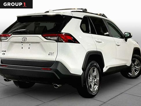 Used 2025 Toyota RAV4 XLE w/ Convenience Package image 13