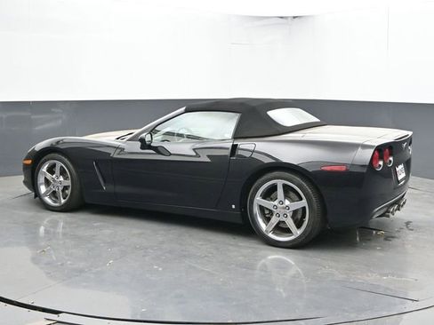 Used 2007 Chevrolet Corvette Convertible w/ Preferred Equipment Group RWD image 5