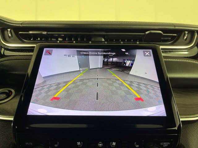 Used 2022 Jeep Grand Cherokee Overland AWD/4WD image 35