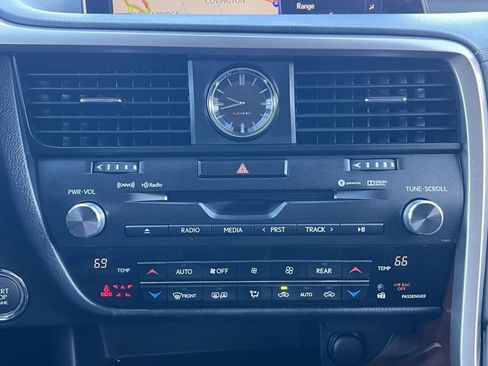 Used 2019 Lexus RX 350L w/ Premium Package image 6