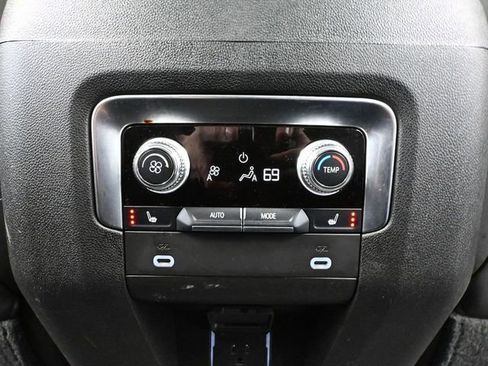 Used 2021 GMC Yukon SLT w/ SLT Luxury Plus Package image 45