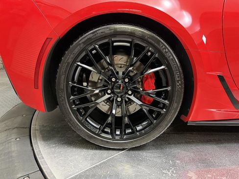 Used 2017 Chevrolet Corvette Z06 RWD image 16