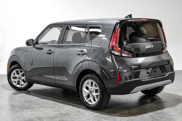 Used 2023 Kia Soul LX w/ Option Group 015 FWD image 12