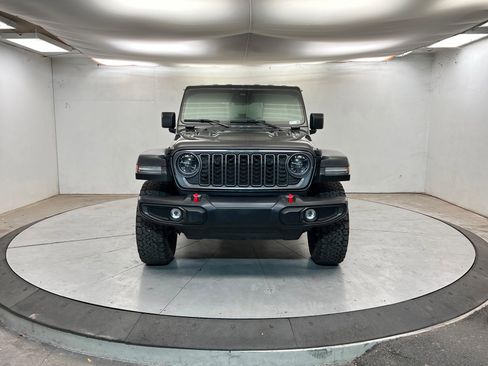 Used 2025 Jeep Wrangler Rubicon image 8