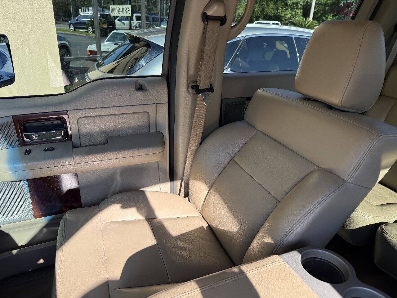 Used 2007 Ford F150 Lariat RWD image 9
