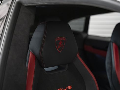 Used 2024 Lamborghini Urus S AWD/4WD image 27