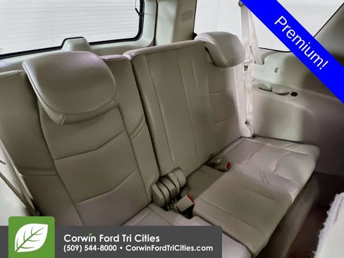 Used 2015 Cadillac Escalade ESV Premium AWD/4WD image 17