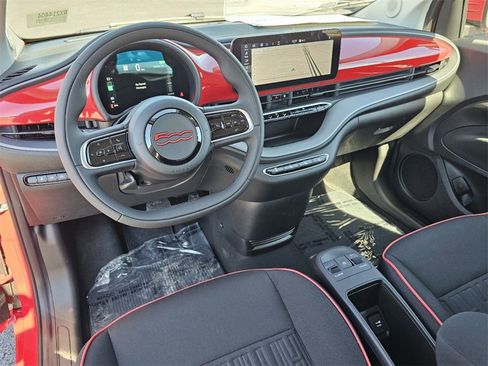 Used 2024 FIAT 500 e (RED) image 9