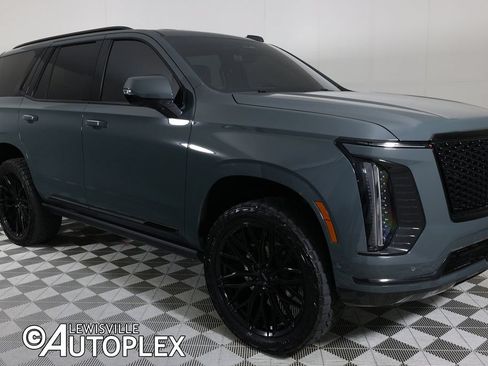 Used 2025 Cadillac Escalade Sport w/ Touring Package AWD/4WD image 3