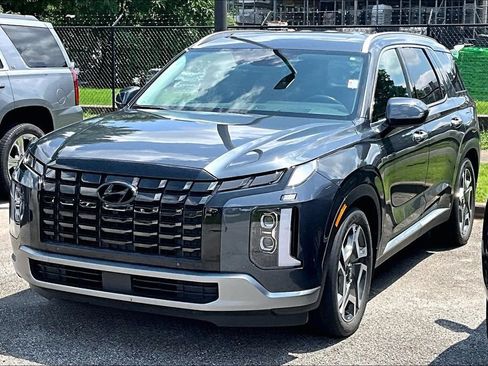 Used 2024 Hyundai Palisade Limited AWD/4WD image 3
