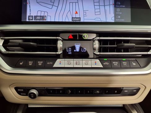Used 2023 BMW M440i Convertible w/ Premium Package RWD image 19