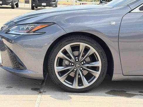 Used 2019 Lexus ES 350 F Sport w/ Accessory Package FWD image 4