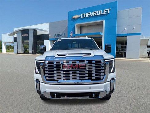 New 2025 GMC Sierra 2500 Denali w/ Denali Reserve Package image 11