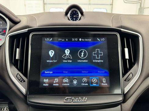 Used 2019 Maserati Ghibli S Q4 AWD/4WD image 37