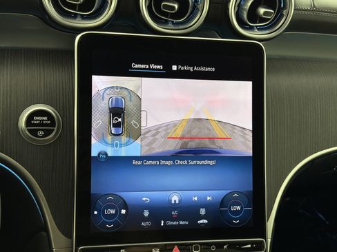 Used 2025 Mercedes-Benz GLC 300 4MATIC image 19