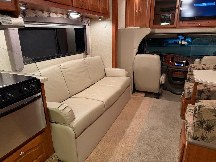 Used 2006 Ford E-450 and Econoline 450 RWD image 25