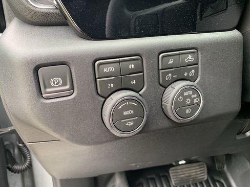 New 2026 Chevrolet Silverado 3500 LT w/ Convenience Package AWD/4WD image 13