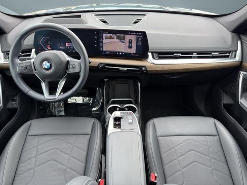 Used 2026 BMW X1 xDrive28i AWD/4WD image 15