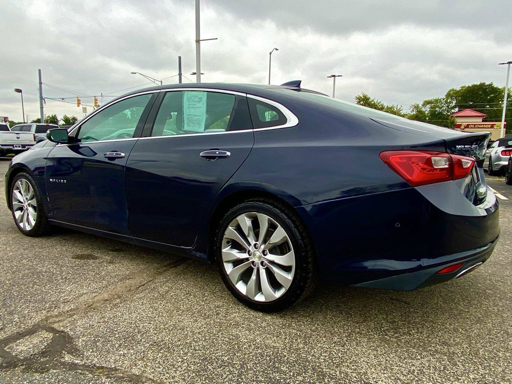 Used 2018 Chevrolet Malibu Premier w/ Premier Sun and Wheel Package FWD image 3