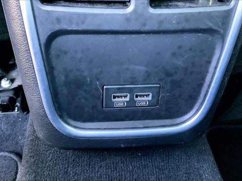 Used 2022 Dodge Charger SXT RWD image 36