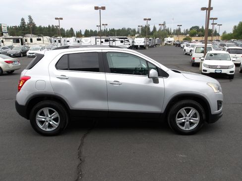Used 2015 Chevrolet Trax LT w/ LT Plus Package image 6