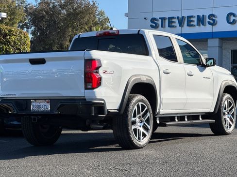 Used 2024 Chevrolet Colorado Z71 w/ Z71 Convenience Package 2 image 5