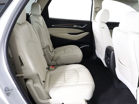 Used 2023 Buick Enclave Avenir w/ Avenir Technology Package image 43