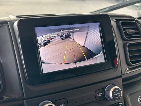 Used 2025 RAM ProMaster 2500 w/ Convenience Group image 24