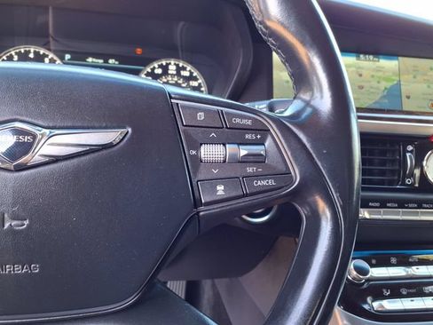 Used 2018 Genesis G90 5.0 Ultimate RWD image 11
