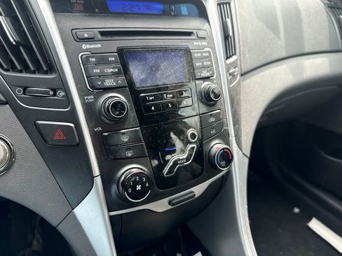 Used 2011 Hyundai Sonata SE FWD image 9