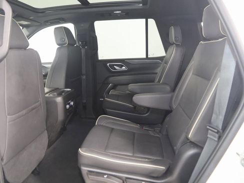 Used 2022 GMC Yukon SLT w/ SLT Premium Package image 45