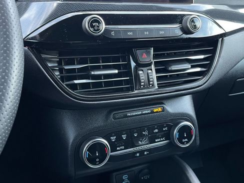 Used 2023 Ford Escape ST-Line image 19