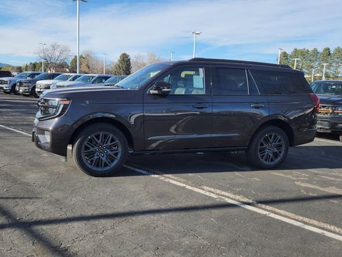 New 2025 Ford Expedition Platinum w/ Stealth Performance Package image 5