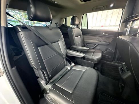 Used 2023 Volkswagen Atlas SE w/ Panoramic Sunroof Package FWD image 28