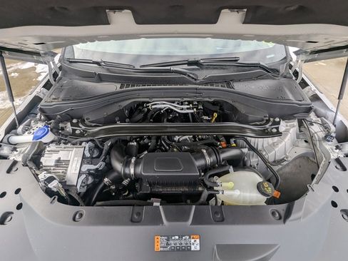 Used 2025 Lincoln Aviator AWD w/ Equipment Group 101A image 18