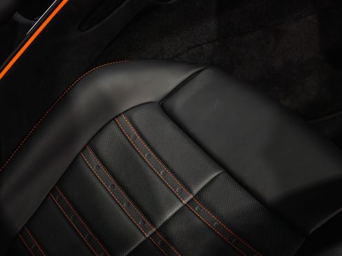 Used 2021 Ferrari Roma RWD image 12