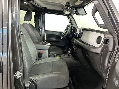 Used 2024 Jeep Wrangler Unlimited w/ Convenience Group image 28