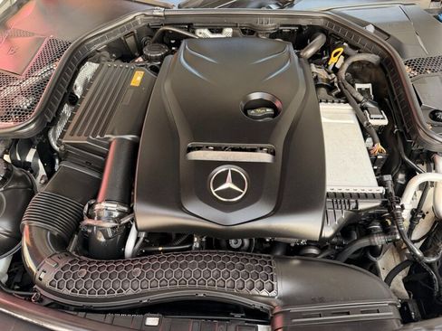 Used 2017 Mercedes-Benz C 300 Sedan image 21